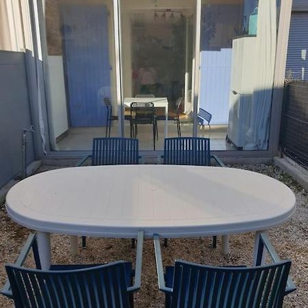 Carro  Studio 4 Personnes Avec Jardinet A 2 Pas Des Plages "Chez Manon" מראה חיצוני תמונה